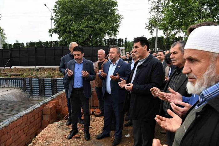 Mehmet Akif Mahallesi’ne Örnek Hizmet