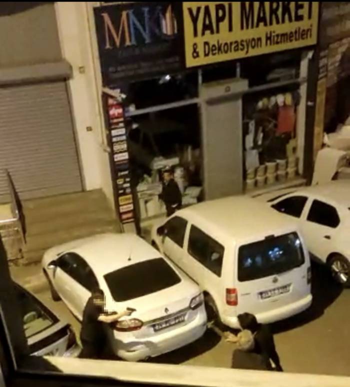 Kağıthane’de Silahlı Sopalı Kavga Kamerada