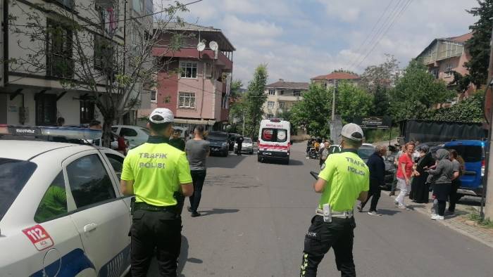Aniden Yola Çıkan 8 Yaşındaki Çocuğa Otomobil Çarptı
