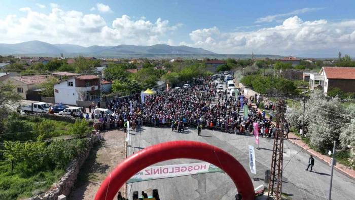 Bakan Akar Ve Başkan Büyükkılıç Doğa Yürüyüşüne Katıldı