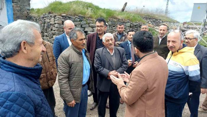 Ak Parti Milletvekili Çalkın, Kapı Kapı Dolaşıyor