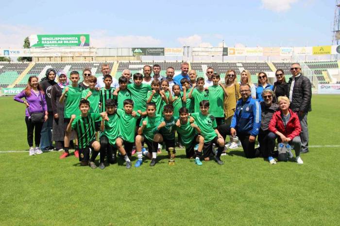 Çocukların Futbol Turnuvasında Şampiyon Belli Oldu