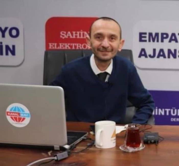 Hayatını Kaybeden Gazeteci Refik Sıla Güvenç Toprağa Verildi