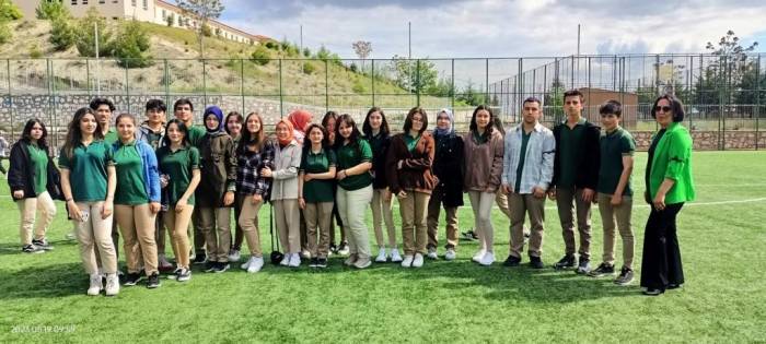 Gölhisar Fen Lisesi Öğrencileri Deprem Bölgesini Unutmadı