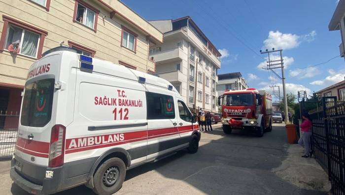 Çatı Yangını Panik Oluşturdu