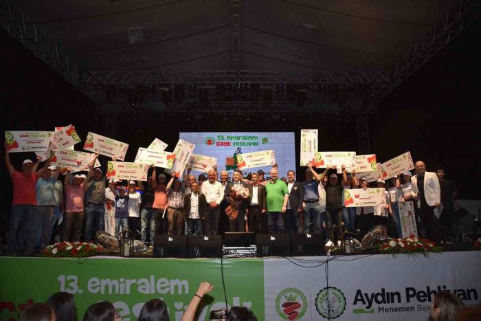 Yüz Binler Emiralem Çilek Festivalinde Buluştu