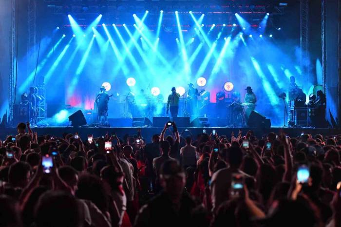 Mersin’de Athena Konseri