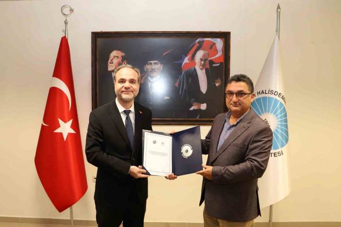 Üniversite, Doğu Akdeniz Üniversitesi İle Tarım İş Birliği Protokolü İmzalandı