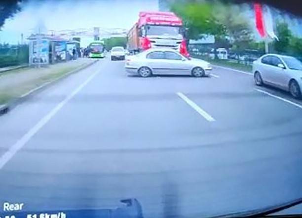 Samsun’da Yürekleri Ağza Getiren Kaza Kameraya Yansıdı