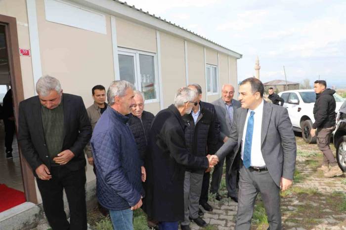 Vali Öksüz’ün Köy Ziyaretleri Devam Ediyor