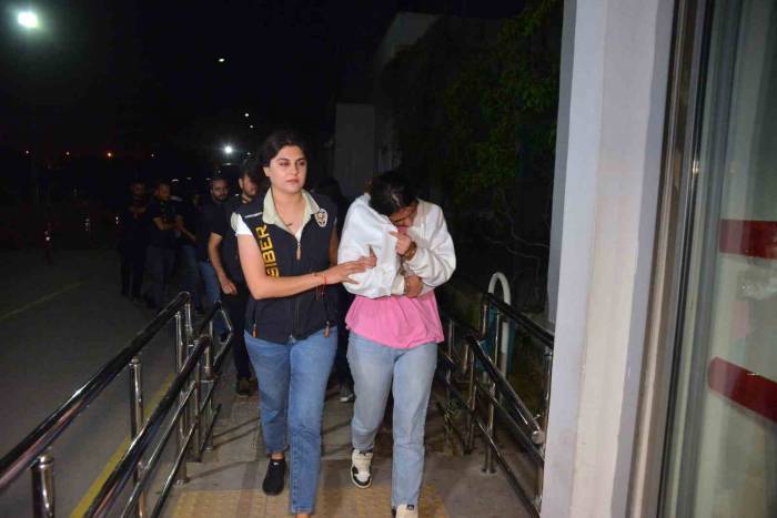 Siber Polisinden “sazan Sarmalı” Operasyonu:10 Gözaltı