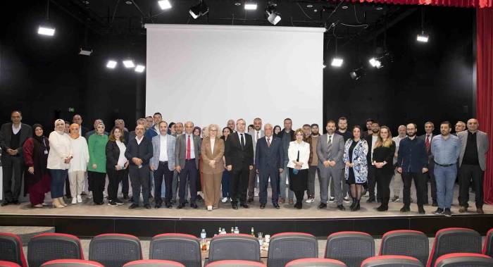 Rektör Çomaklı Fakülte Ziyaretlerine Devam Ediyor