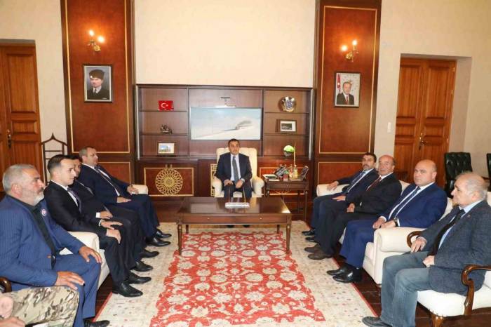 Azerbaycan Heyetinden Vali Öksüz’e Ziyaret