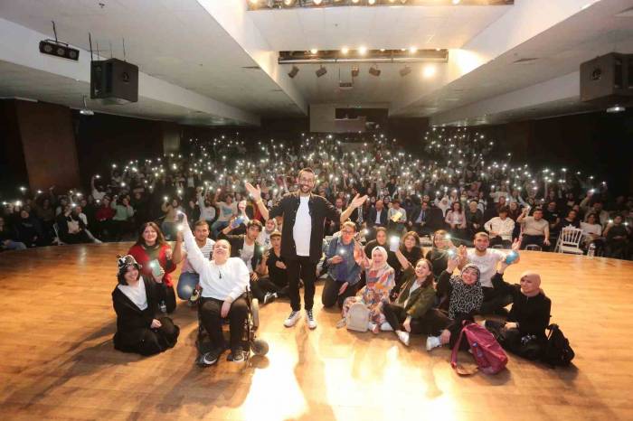 Gri Koç Başarının Sırlarını Canik’te Açıklıyor