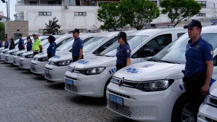 Edirne Emniyet Müdürlüğüne Hibe Edilen 21 Ekip Aracı Hizmete Alındı