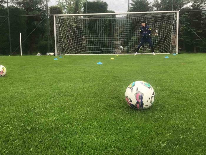 Altay Bayındır, Saha Çalışmalarına Başladı