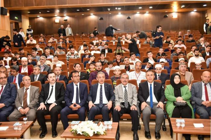 Karaman’da “genç Muhafızlar” Hafızlık Yarışmasının Bölge Finali Yapıldı