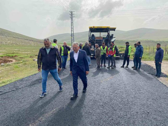 Güllüce Mahallesi’ne 4 Milyon Tl’lik Asfalt Yatırımı