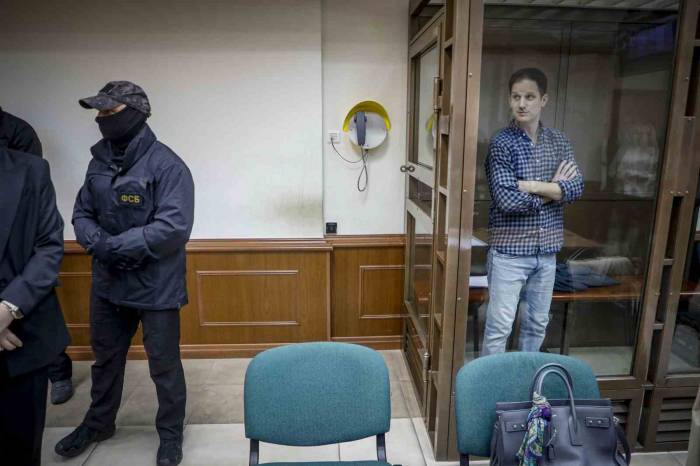 Rusya’da Casuslukla Suçlanan Wall Street Journal Muhabirinin Tutukluluk Süresi 3 Ay Uzatıldı