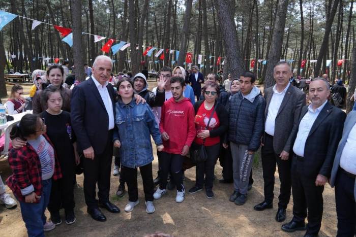 Ümraniye’de Gerçekleşen Piknikte Engeller Ortadan Kalktı