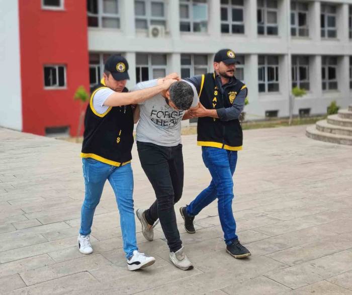 Yan Bakma Yüzünden Kafa Attığı Adam Öldü