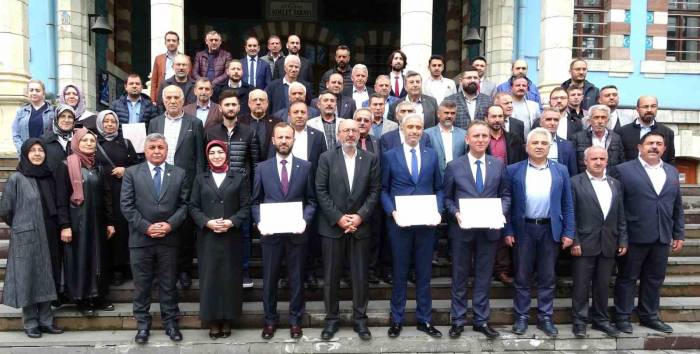 Ak Parti Kütahya Milletvekilleri Mazbatalarını Aldı