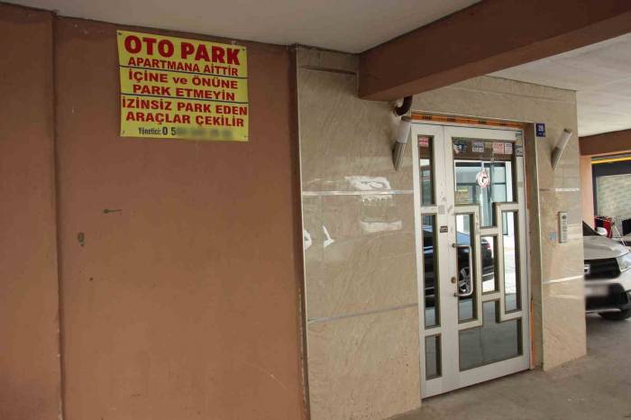 İzinsiz Parklardan Bıkan Yönetici Çareyi Afiş Asmakta Buldu