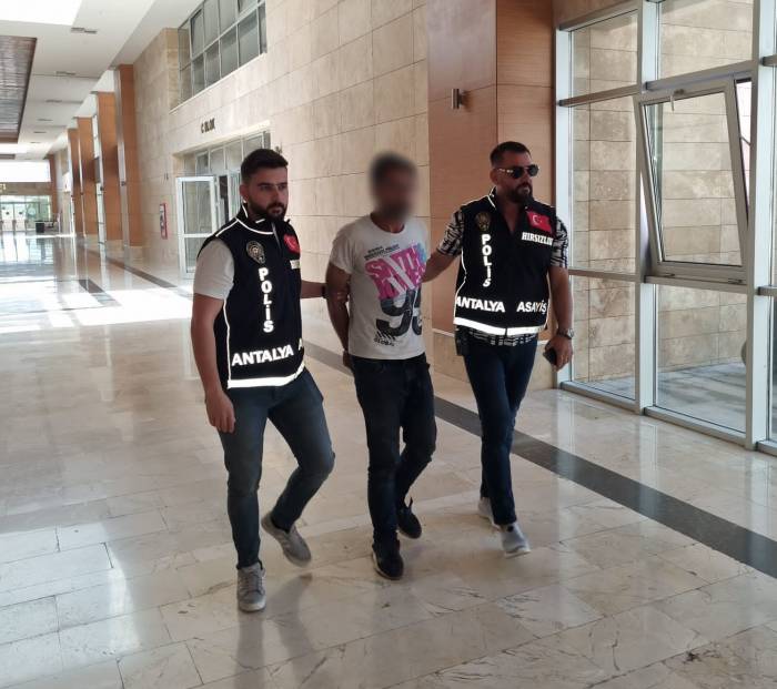 Operatör Kıyafeti İle Baz İstasyonlarına Girip Bakır Kabloları Çalan Şüpheli Yakalandı