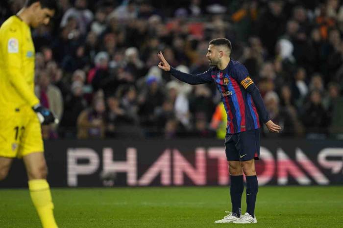 Barcelona’da Jordi Alba Sezon Sonu Takımdan Ayrılacak
