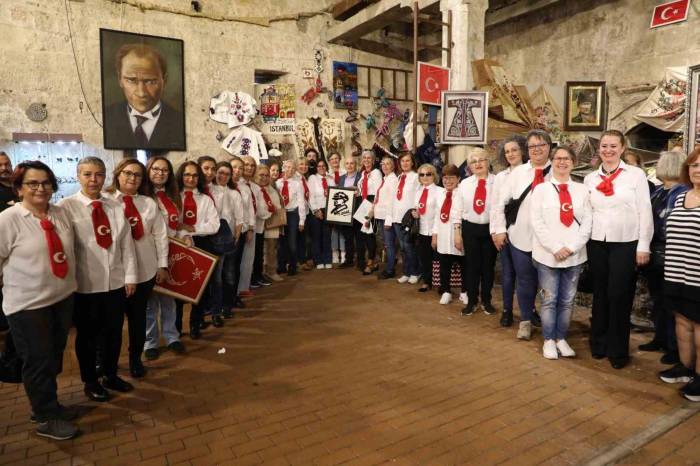Cumhuriyetin 100’üncü Yılında “yüzde Yüz Sanat” Sergisi Açıldı
