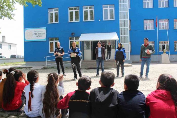 Kars’ta Öğrencilere Akran Zorbalığı Anlatıldı