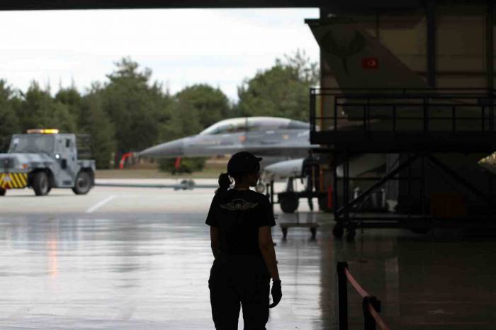Türk Savaş Uçaklarının Hastanesi: Eskişehir 1. Hava Bakım Fabrika Müdürlüğü
