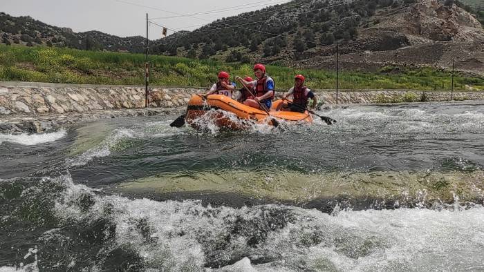 Yozgat’ta Okul Sporları Rafting Türkiye Şampiyonası Müsabakaları Başladı
