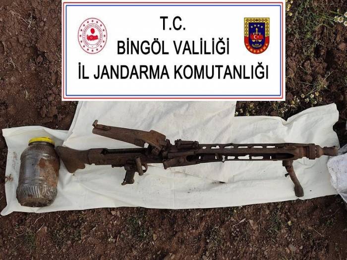 Bingöl’de Toprağa Gömülü Patlayıcı Madde Ele Geçirildi