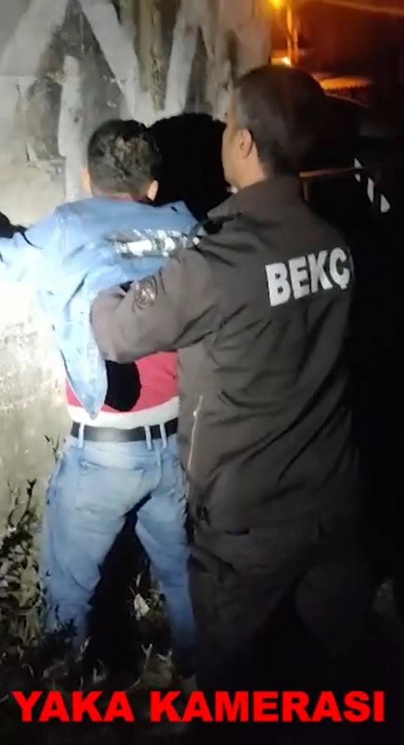 Şüpheli Şahsın Üzerinden Uyuşturucu Çıktı
