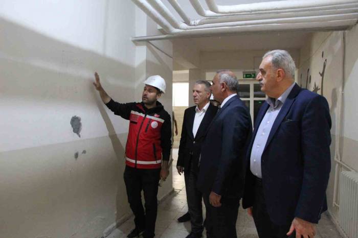 Bingöl’de 14 Okul Hakkında Yıkım Kararı Çıktı