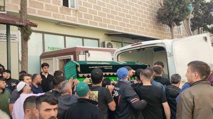 Kazada Hayatını Kaybeden Motokurye Son Yolculuğuna Uğurlandı