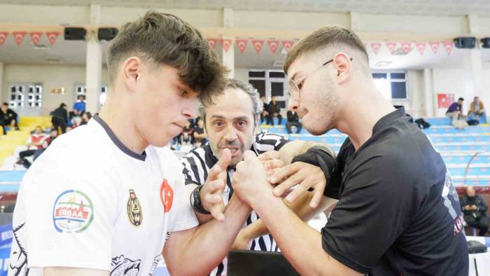 Genç Bilekler, Erzurum’da Yarışıyor