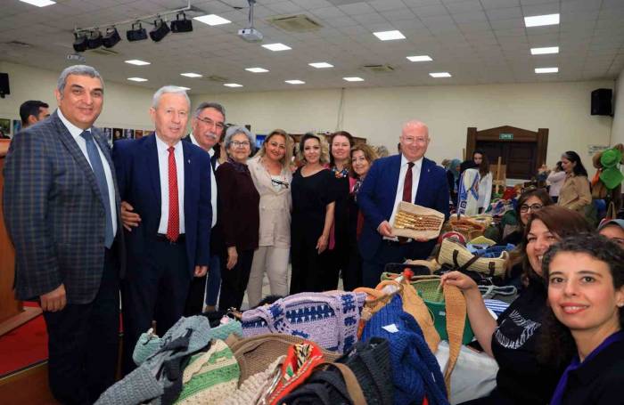 Kursiyerlerin Yılsonu Sergisi