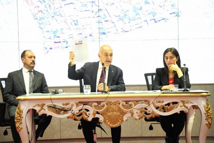 Başkan Kadir Kara İnşaat Sektör Temsilcileriyle Bir Araya Geldi