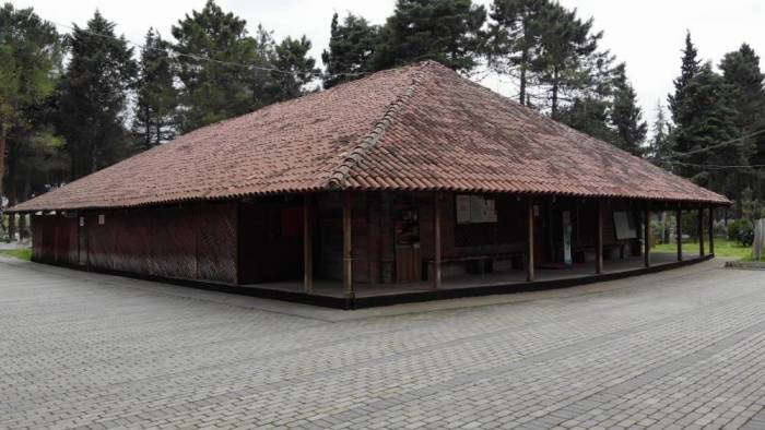 Asırlık Cami Ve Yapılar Restore Ediliyor