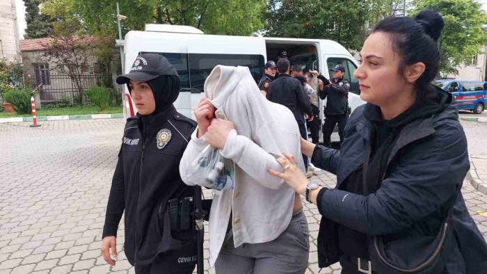 Samsun’da Uyuşturucu Ticaretinden 8 Kişi Adliyeye Sevk Edildi