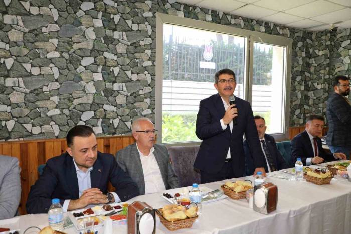 Başkan Çelik Hemşehri Dernekleriyle Buluştu