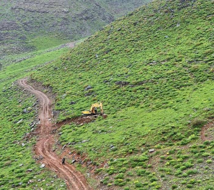 Uludere’de Yayla Yolları Bir Bir Açılıyor