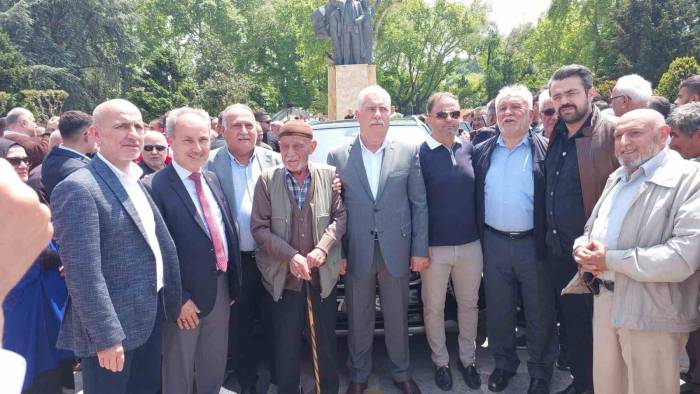 Kdz. Ereğli’de Togg’u Gören Telefonuna Sarıldı