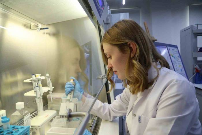 Btü Öğrencileri Diyabetik Retinopati Hastalığına Çare Oluyor