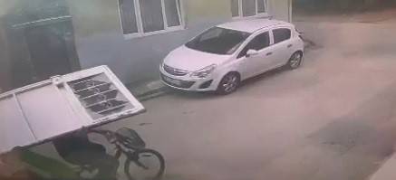 Bisikletli Cambaz Hırsız Kamerada