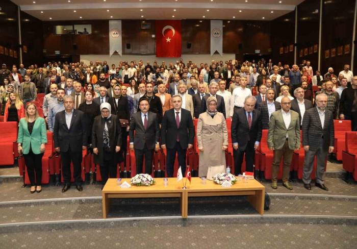 Erü’de ‘millî Mücadele’den Bugüne Dış Politika’ Konferansı Düzenlendi