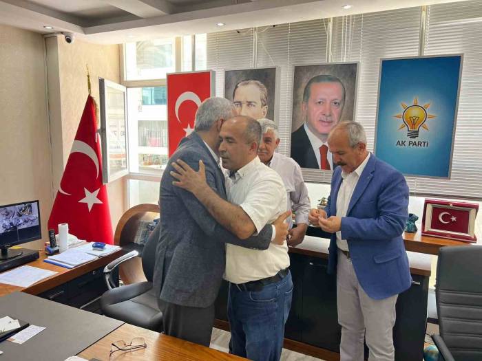 Memleket Partisi’nden 300 Kişi Ak Parti’ye Geçti