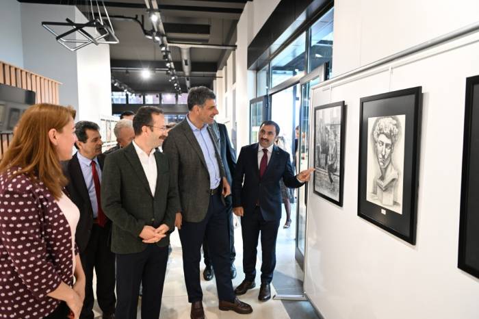 Genç Yeteneklerin Sergisi İlgi Gördü